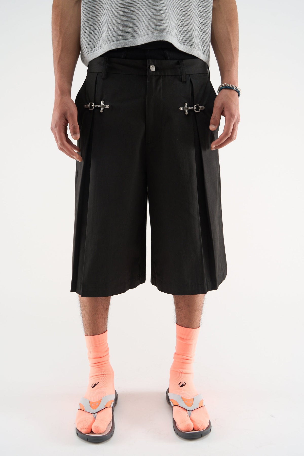 Simon Black Jorts